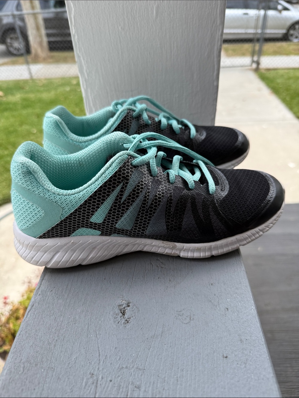 Fila Women's Black and Mint Athletic Sneakers